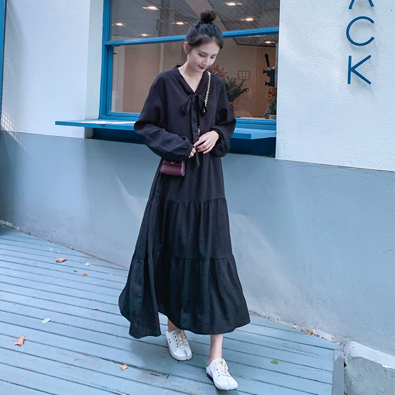 Black Long Loose-Fitting Long-Sleeved Dress 2026 New Style Women's Spring and Autumn Slimming Dress That Covers Belly Fat Extra-Long One-Piece Dress