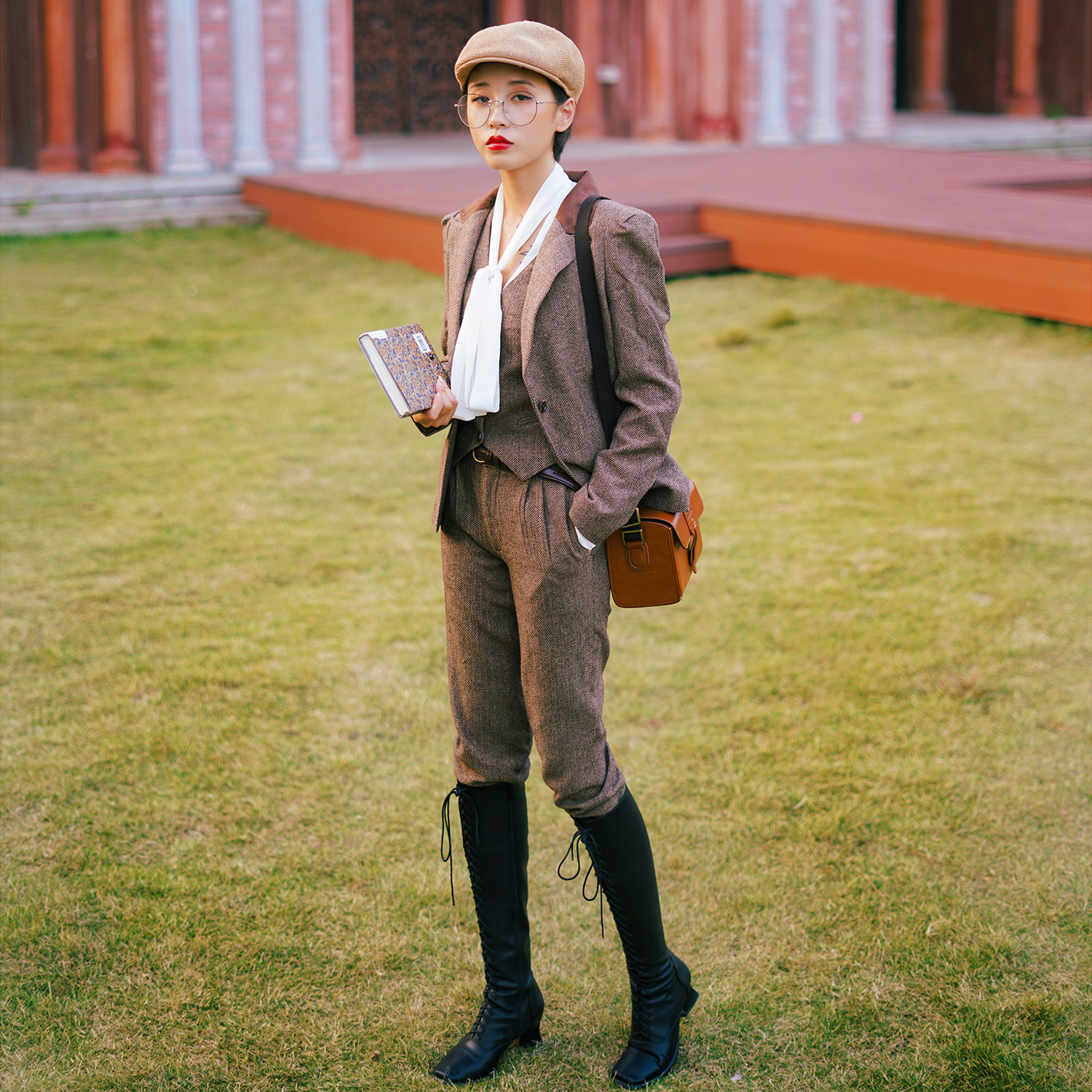 Small suit 2022 new female spring autumn small sub-wool retro Inn swarm jacket fur suit with female texture