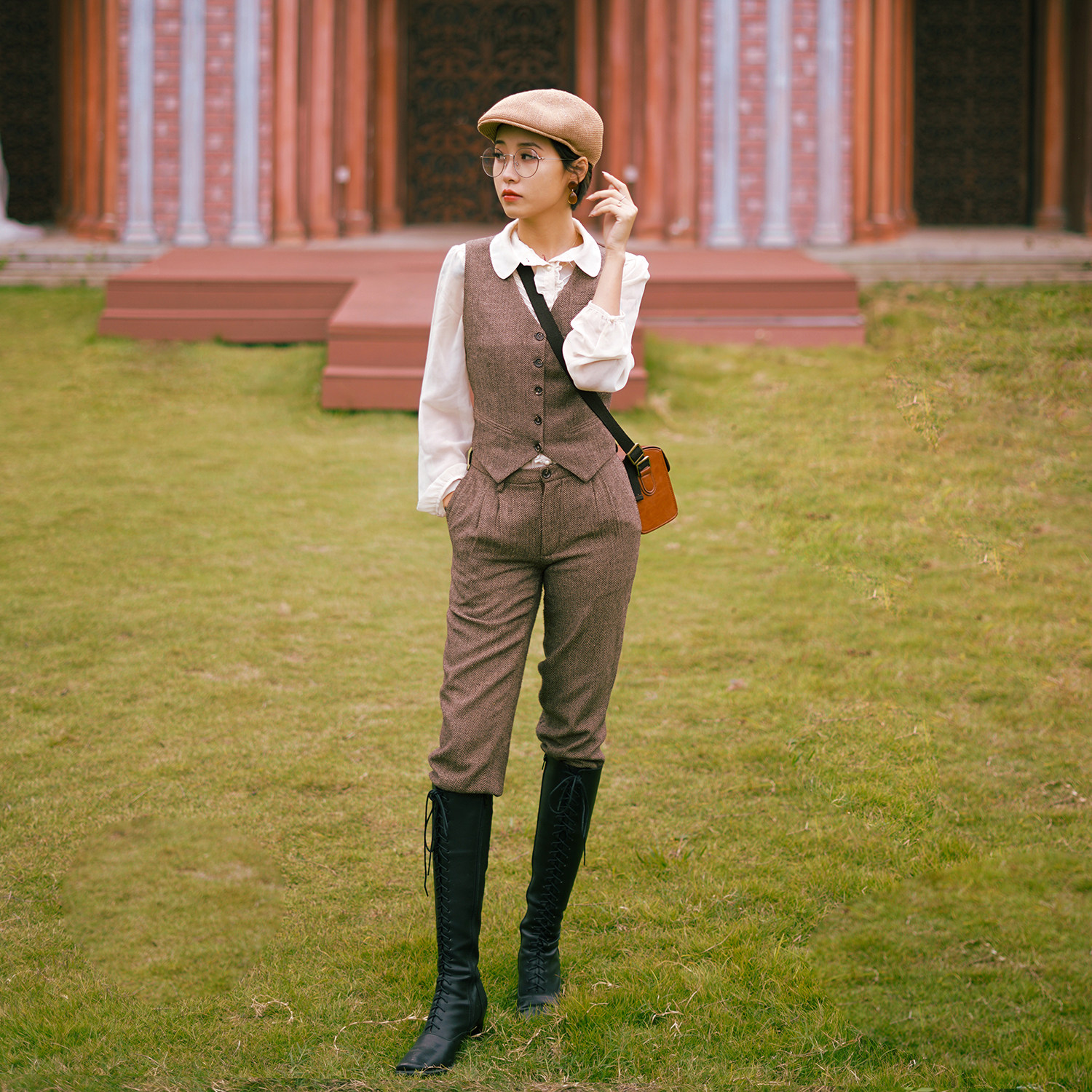 Suit 2022 New female small subspring horseback riding dress for women's retro Inron waistcoat Mao's pants