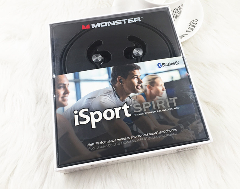 American sports Bluetooth headphone hanging neck-type suction-magnetic running without dropping waterproof neck-hanging heavy bass stereo movement