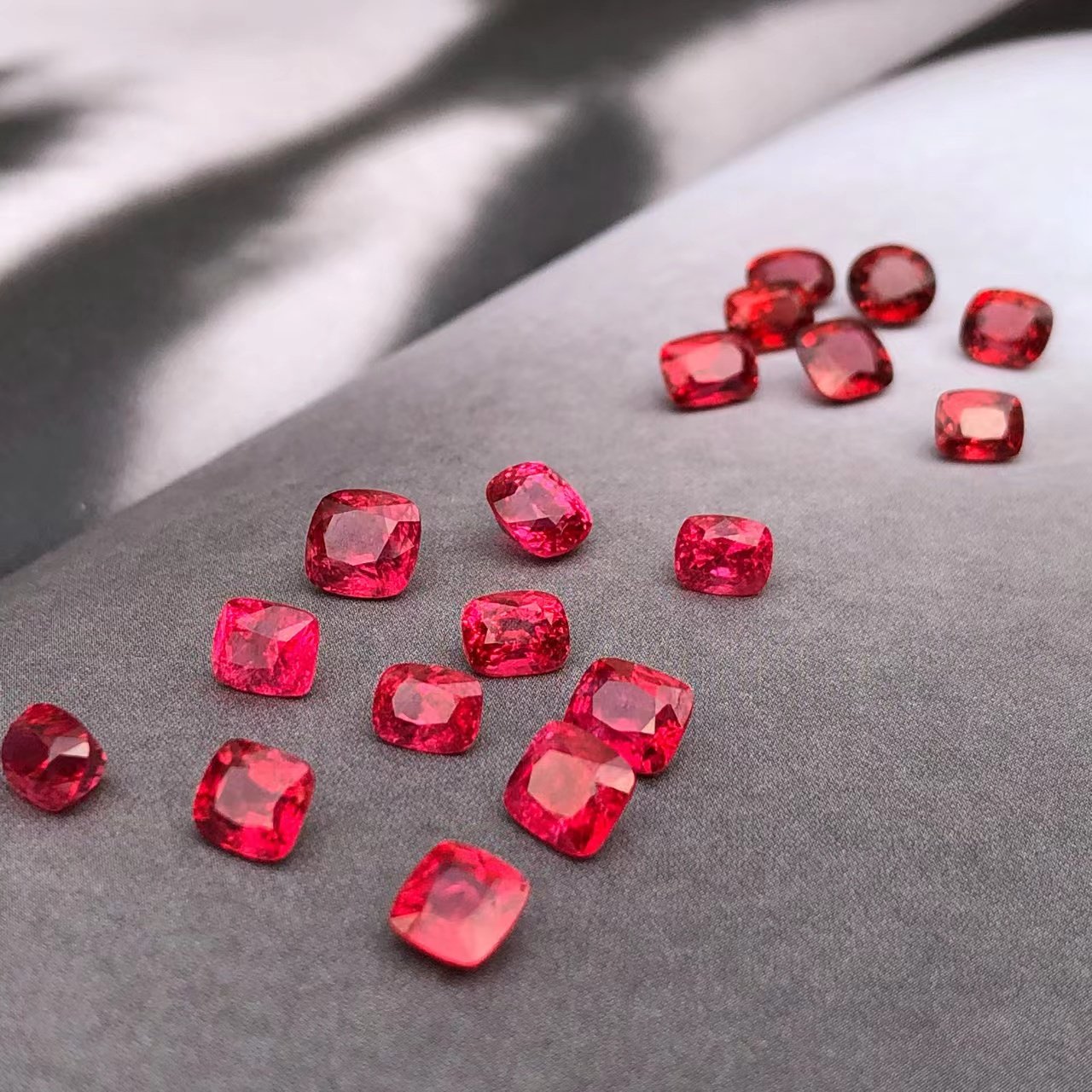 Rou Qian Caibao Myanmar Natural spinel Naked Stone Mansinin Jedi Wuz Nanama Henge Inlays-Taobao