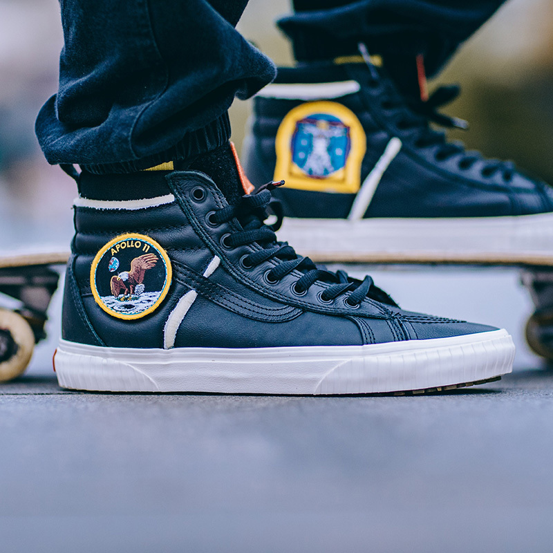 Nasa X Vans Old Skool Vans Co-Branded Sneakers Leather High-Top Shoes for Men and Women Sk8-Hi Mte