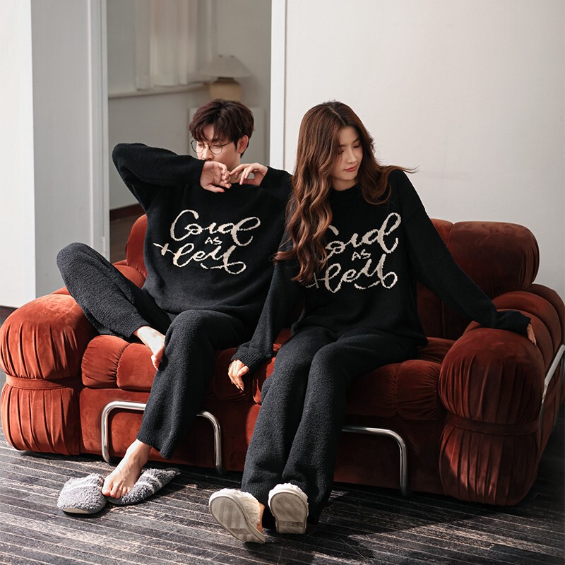 Meiteng Autumn and Winter Couple's Pajamas for Women, Soft and Warm Half-Velvet Round-Neck Loungewear, Men's Coral Fleece Set