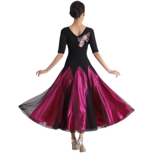 Весеннее платье, спортивная одежда, юбка, тренд сезона