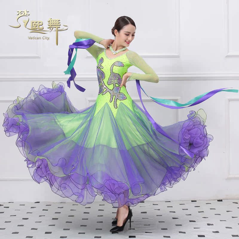 2022 new dance clothes big swing skirt national standard dance performance green modern dance social dance dress performance clothing