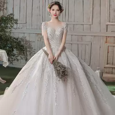 Star master wedding dress bride 2021 New tailing temperament V collar small man light short sleeve shoulder French