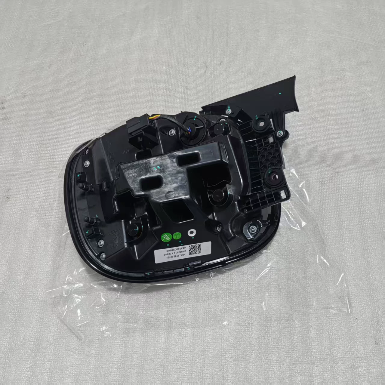 JAC New Energy Yttrium 3 антиколлизионная задняя фара rear taillight assembly слева и справа задние фонари указатели поворотников тормозные огни оригинальные