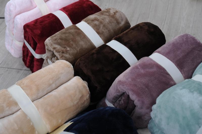 Mùa đông dày flannel san hô fleece chăn chăn sheets sofa chăn đóng dấu bằng văn phòng giản dị chăn