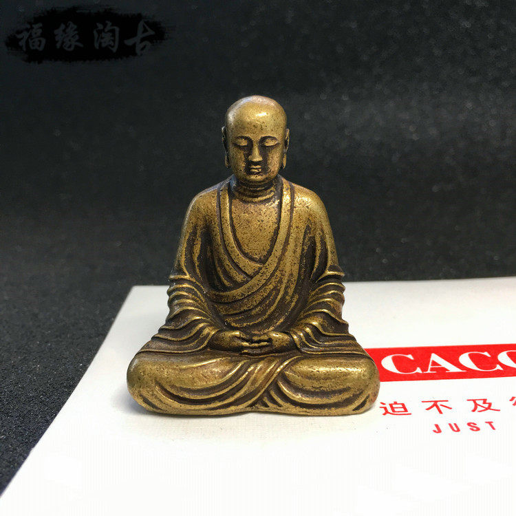 Pure copper land Tibetan king Bodhisattva at the mercy of a small Buddha statue of the Three Holy Places Tibetan bronze statue to guard Buddha high 5cm