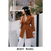 ROEY WANG niche design sense wooden buckle blazer womens waist slim casual small suit joyfully commuting