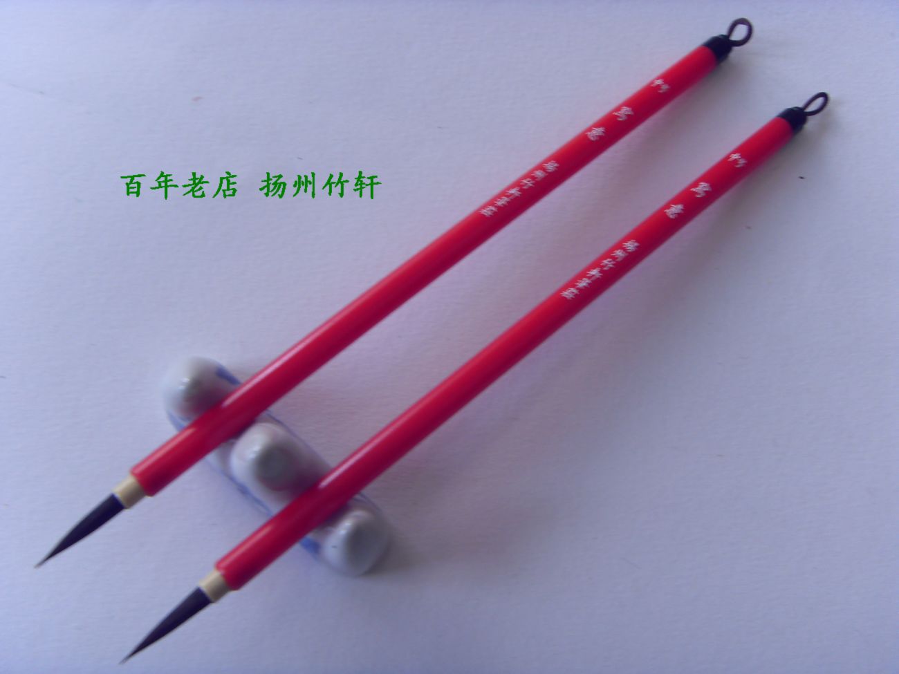 Fine brushwork, teeny small script, eyebrows, manicure, body painting, small leaf tendon hook line brush (medium freehand brush)