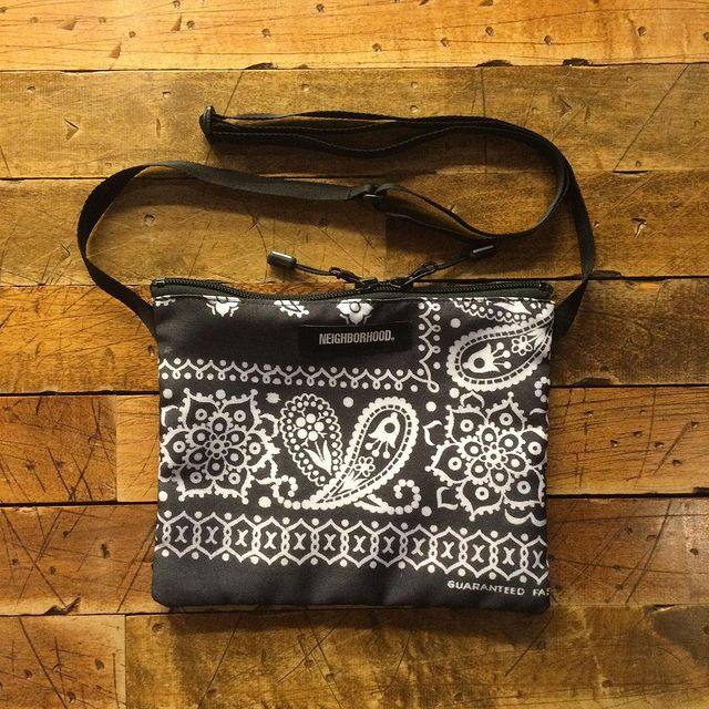 NEIGHBORHOOD BANDANA CHOPPED SACOCHE E-LUGGAGE xie kua bao 21AW