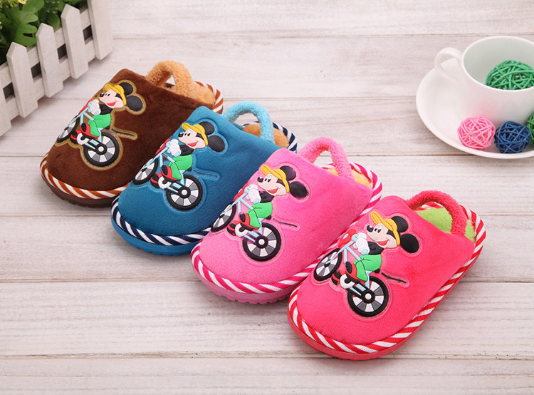 Pantoufles enfants en suède pour hiver - Ref 986770 Image 23