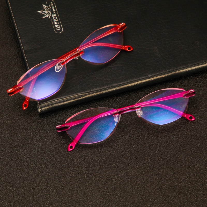 Women's fashion retro anti-blue light reading glasses for the elderly Elegant and comfortable frameless long-sightedness personality cut edge old light glasses