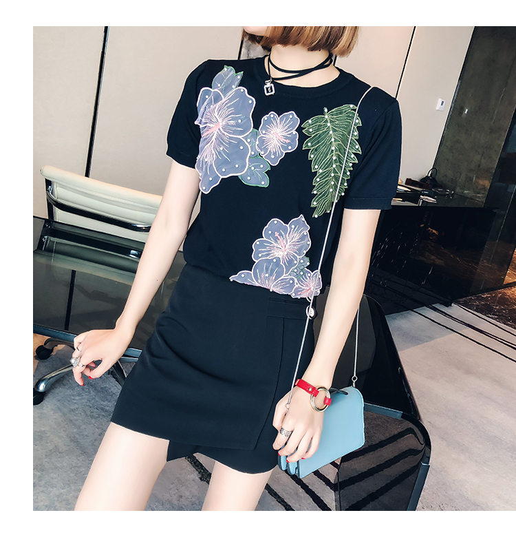Mùa hè 2018 mới của phụ nữ vòng cổ đa năng smock handmade ren hoa đính cườm áo thun nữ áo gile len