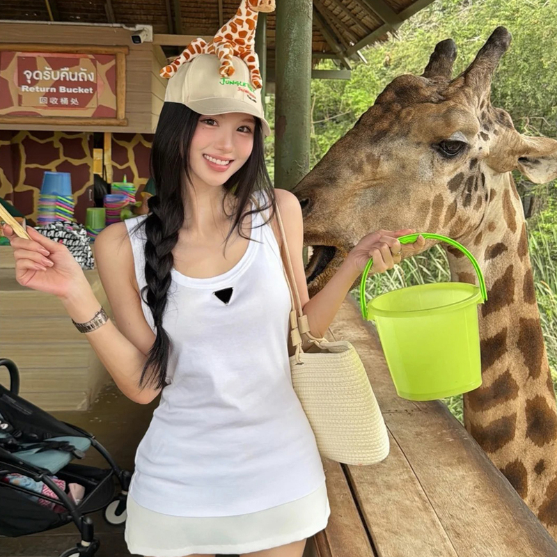 Non-Market Goods~ Shenzhen Nanyou High-End Women's Clothing, Triangular Classic Slim-Fit, Breast-Covering, Pure Cotton Sleeveless Vest Top Non-Market Goods~ Shenzhen Nanyou High-End Women's Clothing, Triangular Classic Slim-Fit, Breast-Covering, Pure Cotton Sleeveless Vest Top