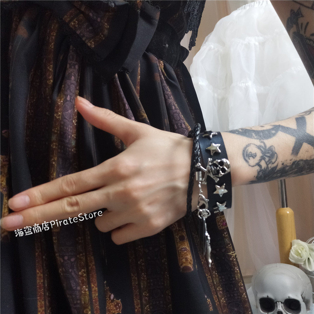 Gochic Rebellious Girl Cool Sense Bracelet Set Punk Sense Lolita Handsome Little Accessories