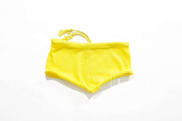 IOC giải phóng mặt bằng gói quần đi biển cho bé gái với áo thun bikini hoàn toàn ok màu vàng - Quần bãi biển 	quần dài đi biển nam	