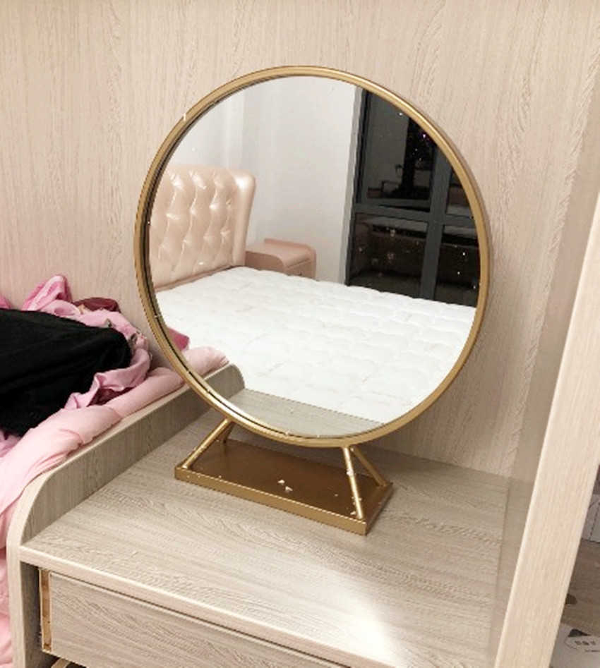 Sắt trang điểm vàng trang điểm gương cơ bản công chúa phòng ngủ bàn trang điểm gương cửa hàng cắt tóc ngồi vòng gương phòng tắm - Gương kiếng treo tường