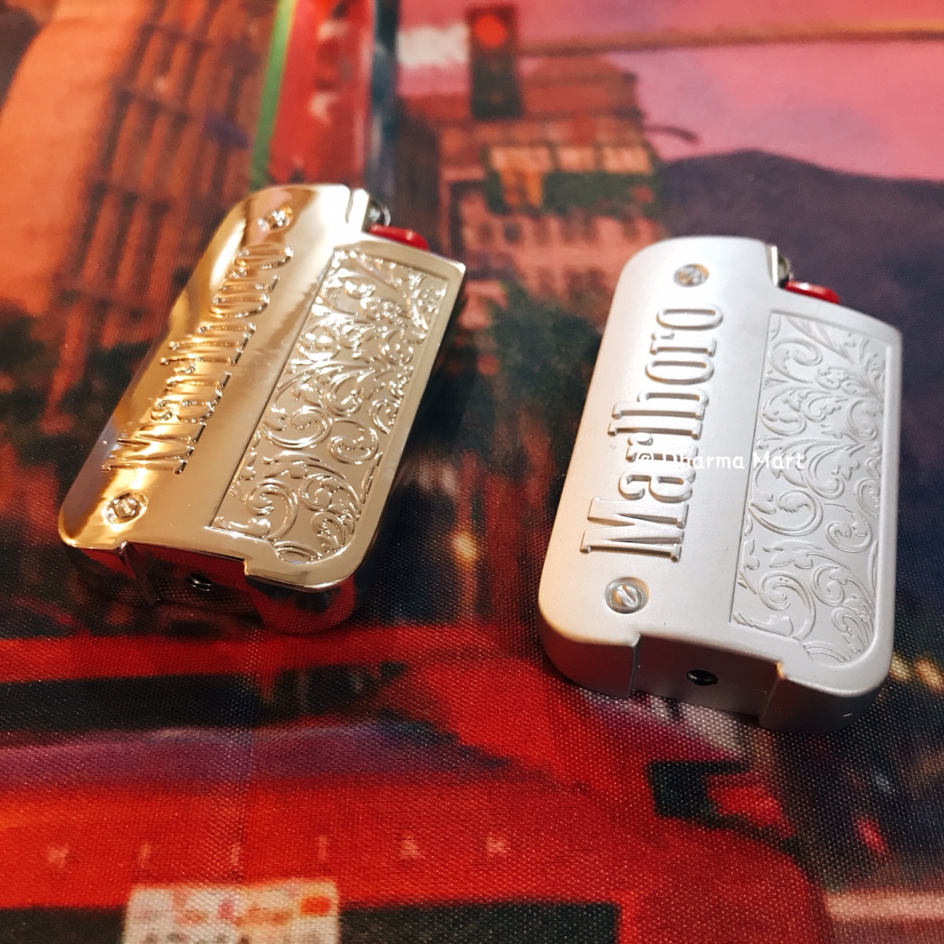 Japanese original Wanbao Road Marlboro Carved Armor Biker lighter J5 armor sends J5 stand-out core