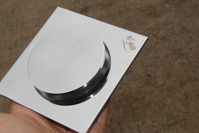 Floor drain for the overall shower room