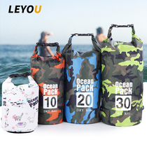 Travel traceability waterproof bag shoulder shoulder shoulder shoulder waterproof bucket bag Beach rafting camouflage bag portable swimming waterproof bag