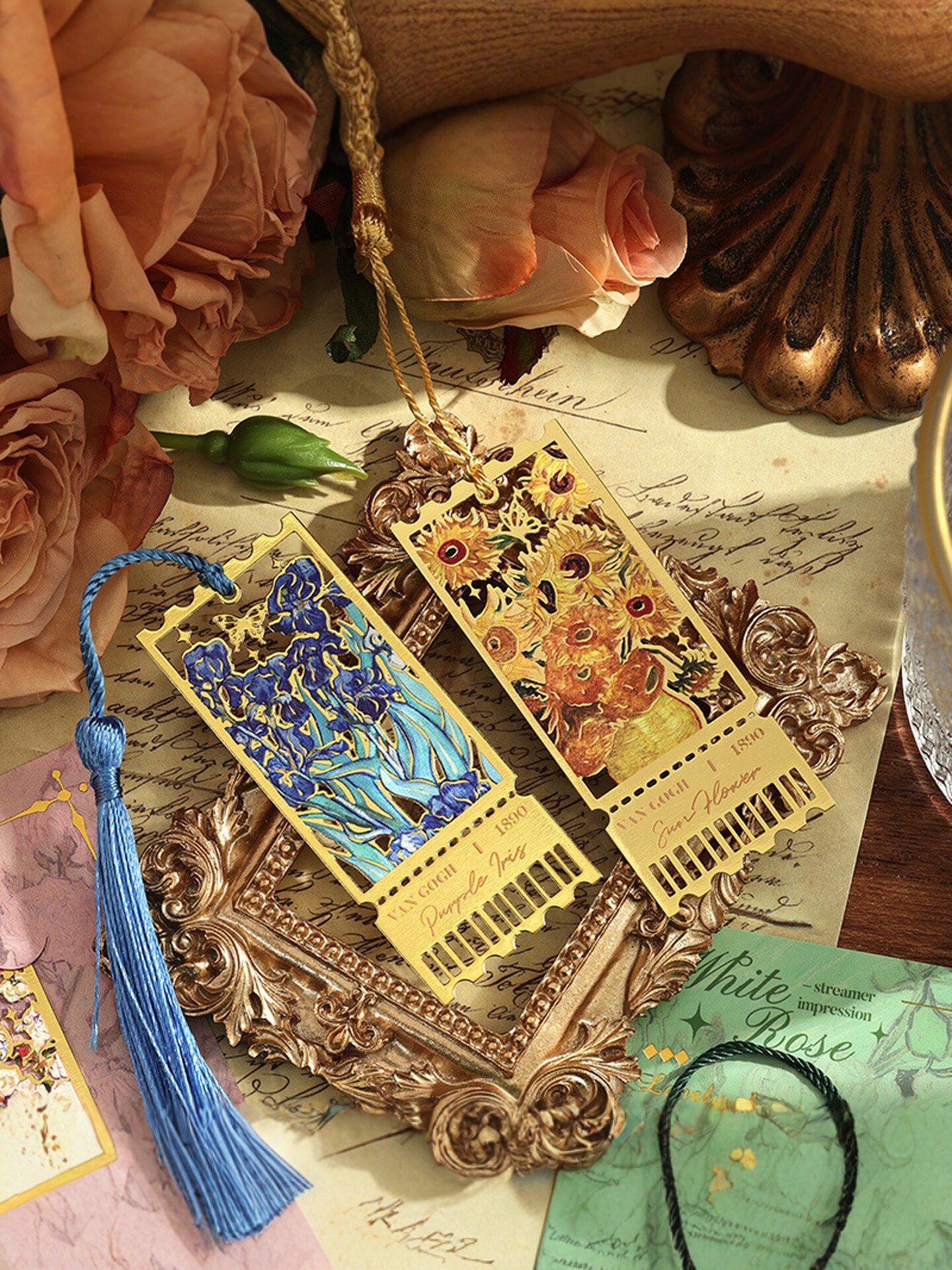 Yujian Eslite Liuguang Impression Series Retro Famous Painting Metal Bookmark Oil Painting Flower Hollow Tassel Bookmark