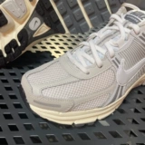 Cool City Nike nike Zoom Vomero 5 Мужские спортивные повседневные туфли HF0731-007