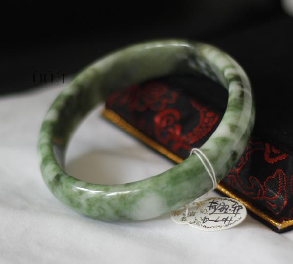 (Qi Yuxuan) Nanyang Dushan Jade Natural Green White Dushan Jade Bracelet D-L011