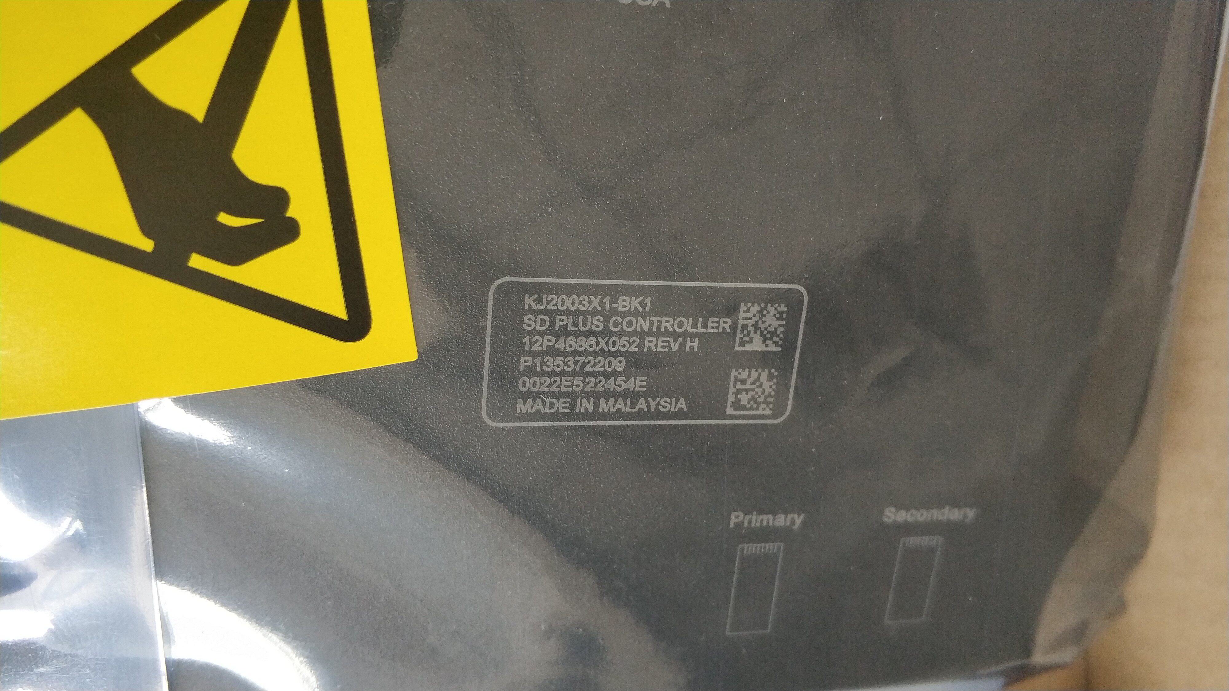 Brand new Emerson controller KJ2003X1-BK1 12P4686X new spot quality assurance