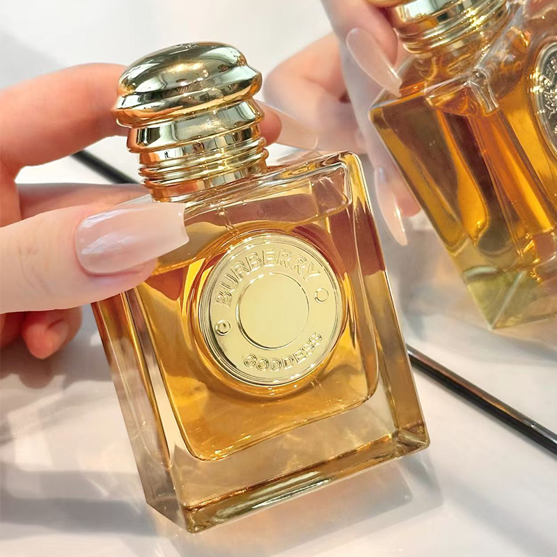 Burberry/Burberry Gold Coin Goddess Perfume Rich Fragrance Radiant Eau De Parfum 30 50 100ml Burberry/Burberry Gold Coin Goddess Perfume Rich Fragrance Radiant Eau De Parfum 30 50 100ml
