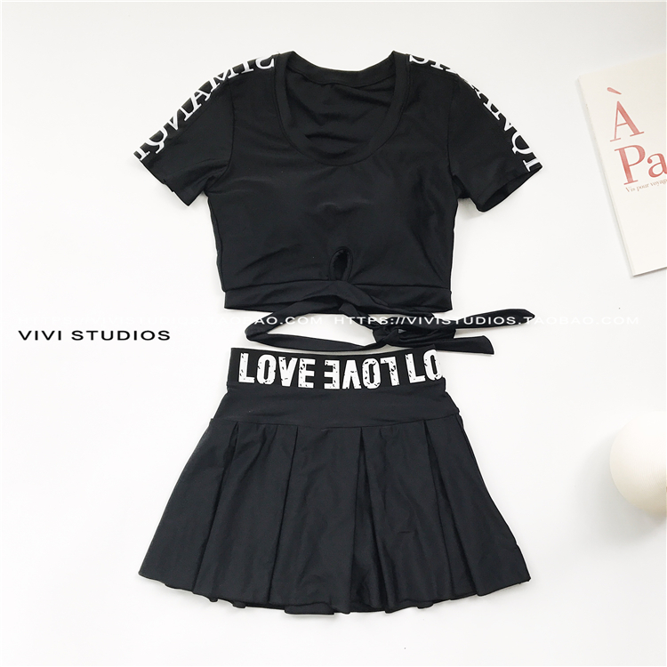 VV 18ss đen retro ngắn tay mỏng mỏng váy- phong cách chia áo tắm mùa xuân nóng kỳ nghỉ đồ bơi phụ nữ bộ đồ bơi 2 mảnh