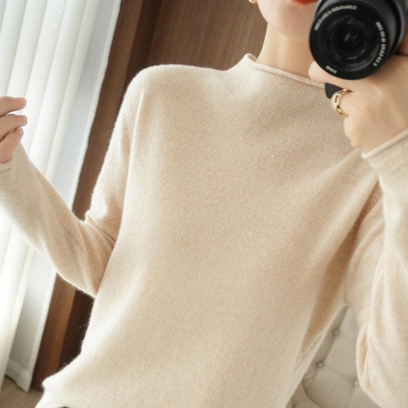 2020 new autumn and winter hot style woolen sweater with foreign style pullover sweater short half turtleneck bottoming shirt