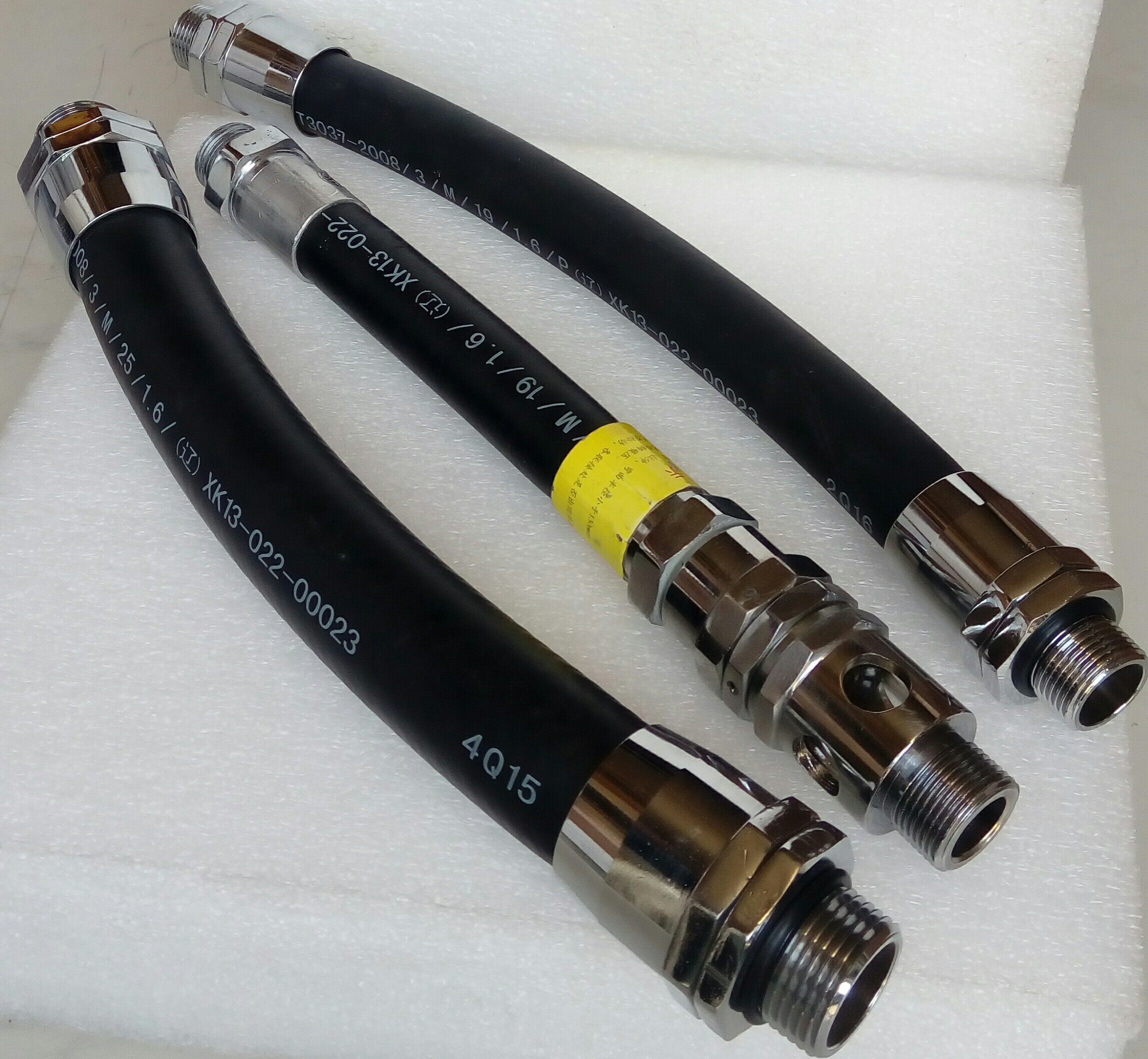 Refuelling gun Short rubber pipe 6 points 1 inch Short rubber pipe with view oil mirror Short rubber pipe with two ends joint