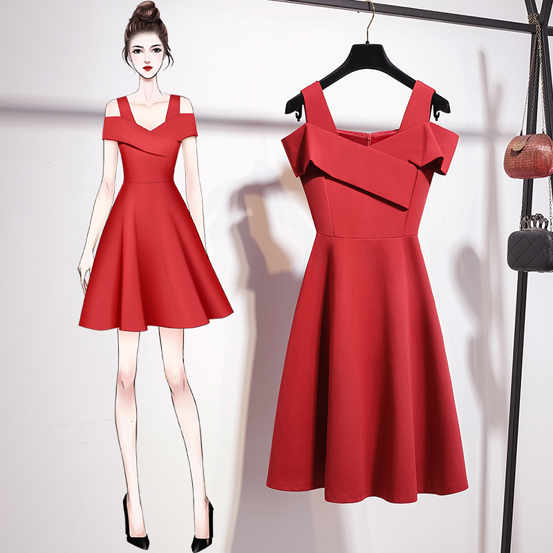 The engagement foreign dress can normally be worn with red closedown display slim fit style retro Herbenwind small red dress with a shoulder harness