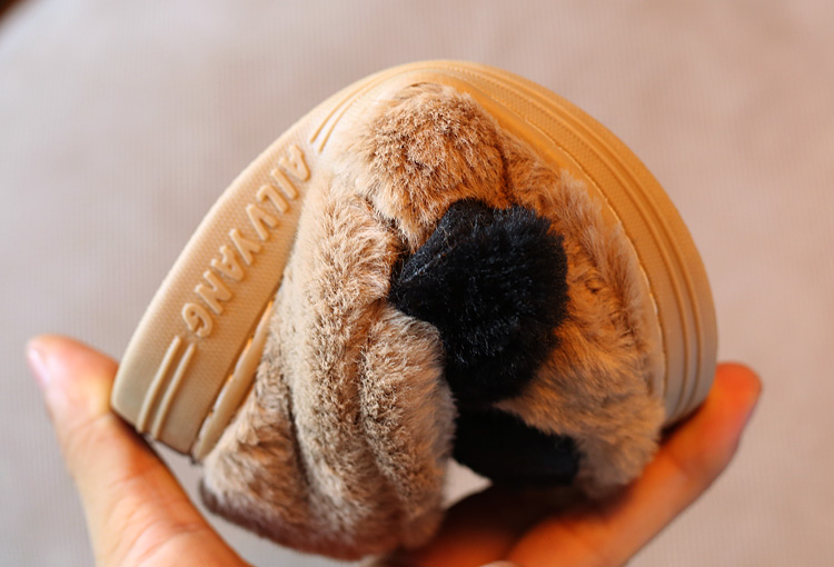 Pantoufles enfants en suède pour hiver - semelle caoutchouc - Ref 1036186 Image 25