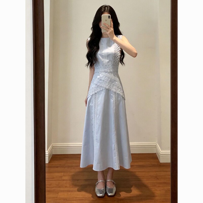 This Year's Popular Heavy-Duty Hollow-Out Lace Blue Dress 2026 Summer New Women's Fashion High-End Dress