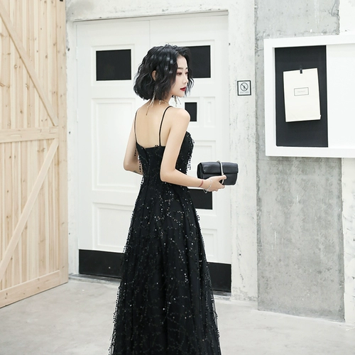 Длинные весенние блестки для ногтей, весеннее вечернее платье, яркий броский стиль, по фигуре