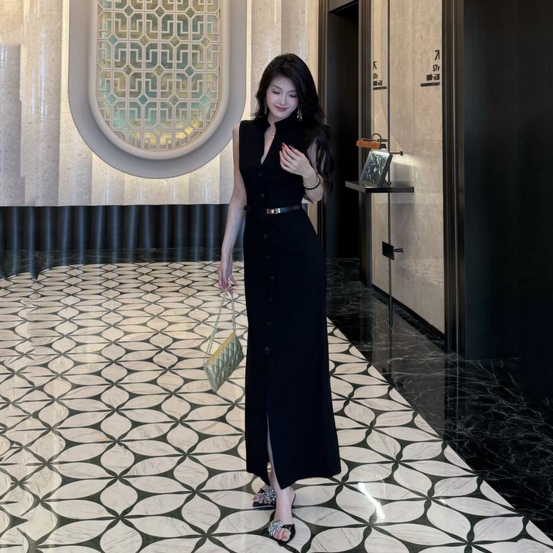 Plus-Size French-Style Niche Retro Black Sleeveless Dress for Women, New Summer Model, Waist-Cinching, Slimming, Body-Hugging Long Dress