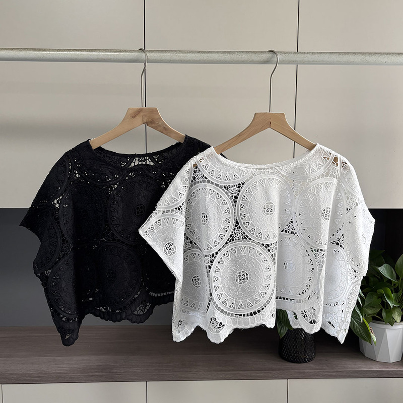 Japanese-Style Nop Blouse 2025 New Sweet Youthful Hollow-Out Hem Wavy Edge Embroidered Short Lace Shirt for Women