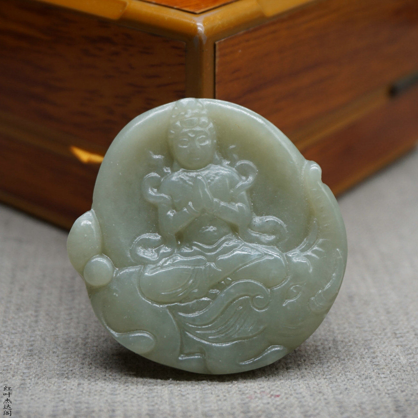 時代物 和田青白玉(ホータン) 細工彫り蝉 玉蝉佩 根付 緒締玉 提げ物 装飾品 時代物 和田青白玉(ホータン) 細工彫り蝉 玉蝉佩 根付 緒締玉 提げ