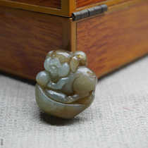 Hotan Jade Zodiac Pig Jade Pendant Sugar Green Pretty Color Rich Pig Jade Pendant Men’s and Women’s Jade Necklace Jade Pendant