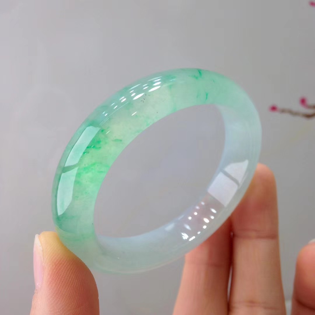 Lungyu Culture Old Pit Ice Culture Emerald Bracelet Guiyang Green Floating Ring Ring Ring Circle Yu Bracelet Child Burma