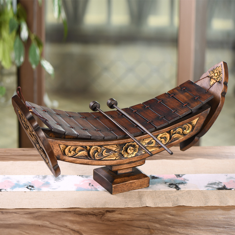 Yintai home Thai characteristic musical instrument xylophone decoration homestay inn TV cabinet living room decoration creative decoration