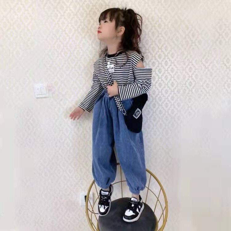 Girl's New Broadlegged Jeans Spring Autumn Denim Loose Pants Damp Cotton Soft Casual Pants Children Big Child Bouquet Pants