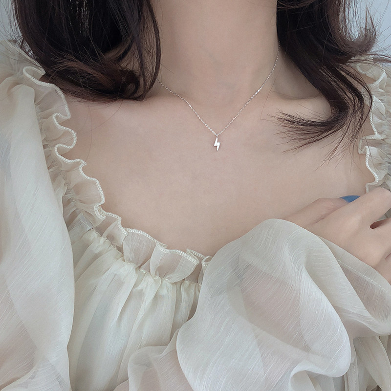 Lightning Diamond Clavicle Chain S925 Whole Body Sterling Silver Necklace Mini Simple Versatile Personality Design Fine Chain Necklace Women