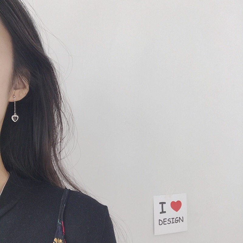 Black Agate Girl's Heart S925 Sterling Silver Ear Needle Love Silver Bean Light Bead Earrings Fashion Personality Temperament Earrings Women