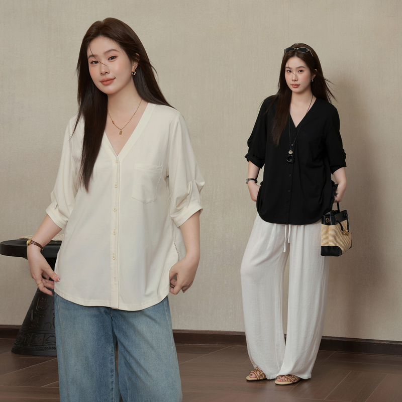 Plus-Size Women's Clothing for Slightly Chubby Girls, Old Money Style Design Shirt with Lace Splicing and Back Slit Top Plus-Size Women's Clothing for Slightly Chubby Girls, Old Money Style Design Shirt with Lace Splicing and Back Slit Top