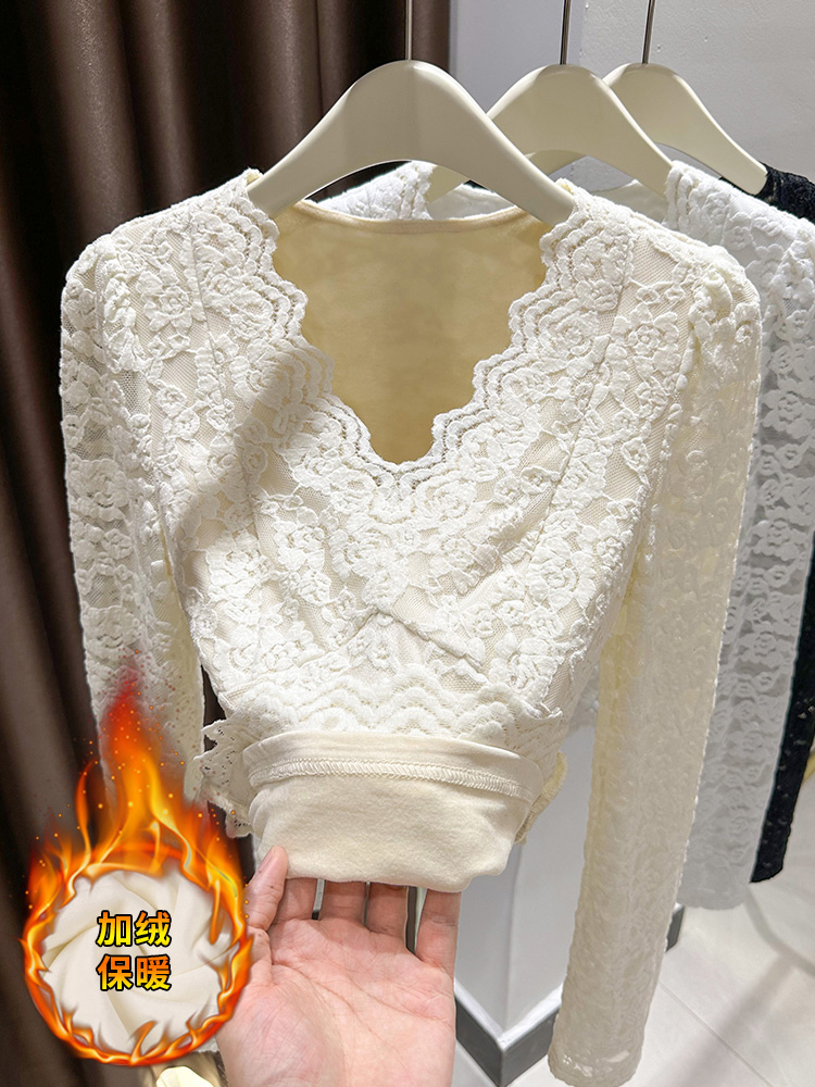 Plus velvet lace undershirt woman autumn winter 2023 new V collar lace with warm and inner lap with bubble sleeve blouses-Taobao