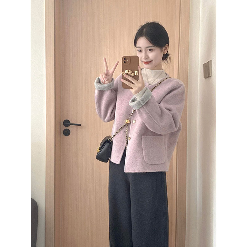 小个子选短款双面绒大衣要诀，2025冬季时尚与实用兼得？